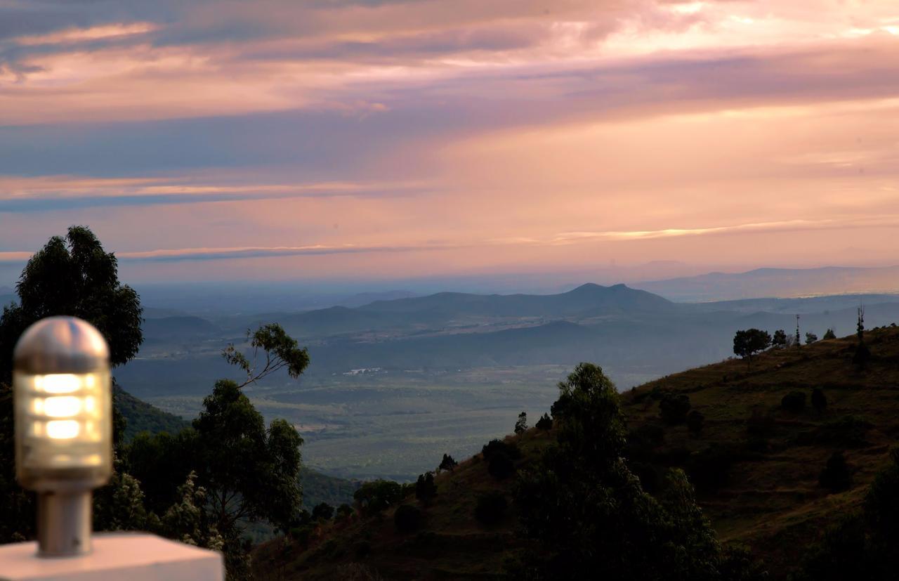 Mount N Mist Hotel Ooty Luaran gambar